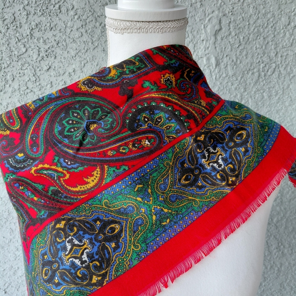 Vintage Paisley Wool Scarf Red Multicolor Boho Square 30” Lightweight Fringe - Picture 2 of 5